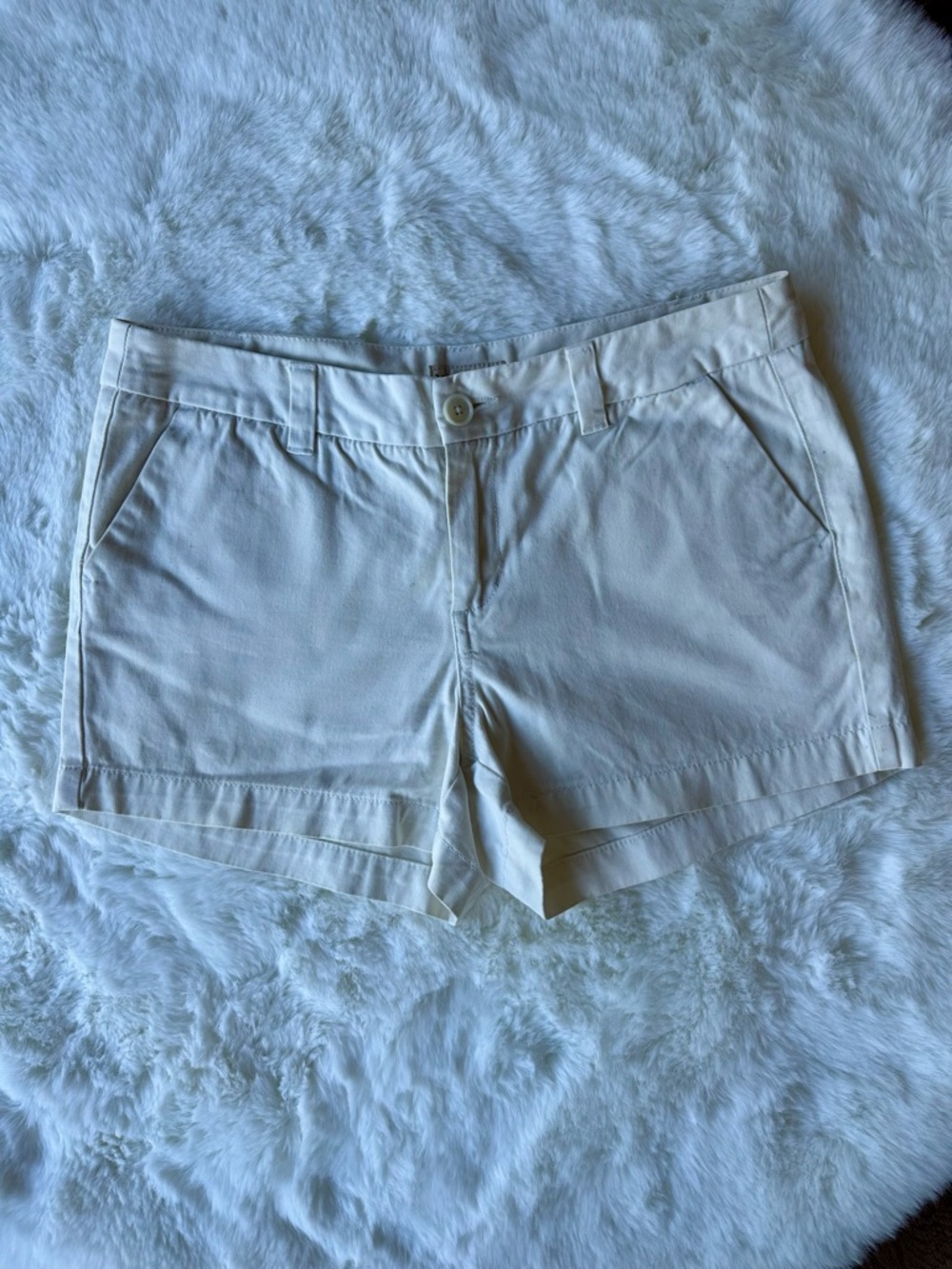 Women’s Shorts Pack - Navy Paisley, Olive, White, and Navy Eyelet 28 4 - Picture 6 of 9